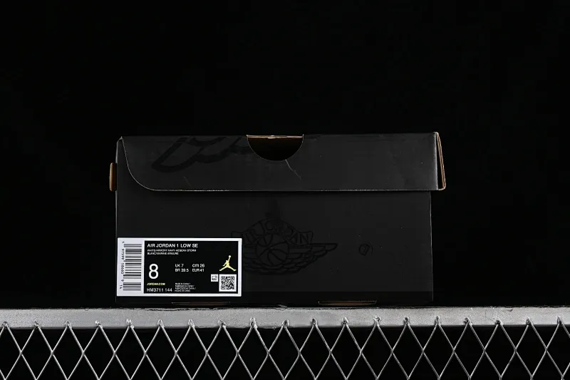 All categories Air Jordan Jordan series basketball shoes Air Jordan 1 Low G version pure original Air Jordan 1 Low AJ1 Joe 1 low-top cultural and leisure sports sneakers HM3711-144